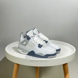 Oruginal AIR JORDAN 4 Mindnight Navy Available in Store