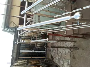 Stemless Hand Rail