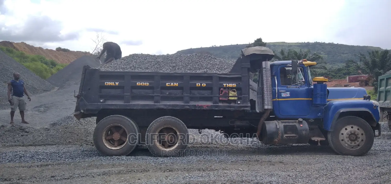 Chippings Granite (Black Stone)