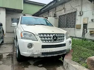 Mercedes-Benz M Class ML 550 4Matic 2011 White