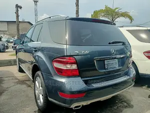 Mercedes-Benz M Class ML 350 4x2 2011 Gray