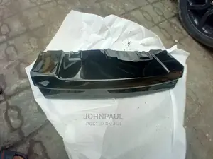 Range Rover Evoque Toyin Cover 2018