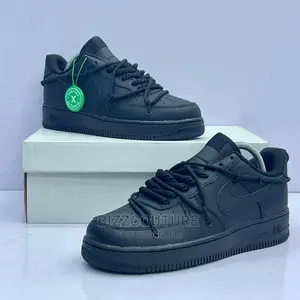 Original OFF- WHITE X AIR FORCE 1 Super Available in Store