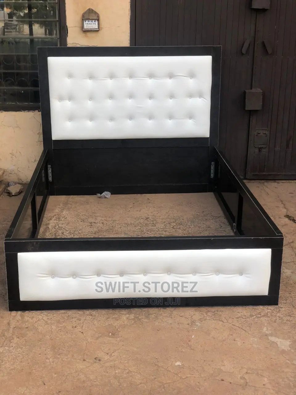 Simple Classy Bedframe