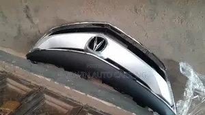 Front Grille 2017 Acura ILX.