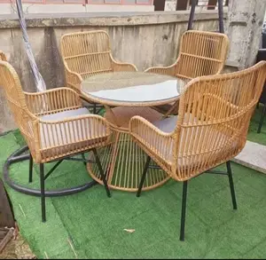 Outdoor Basket Table and Chairs