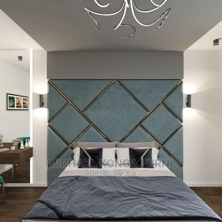 7 Feet Wall Padded Bed