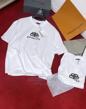 Original BALENCIAGA T-Shirts Available in Store