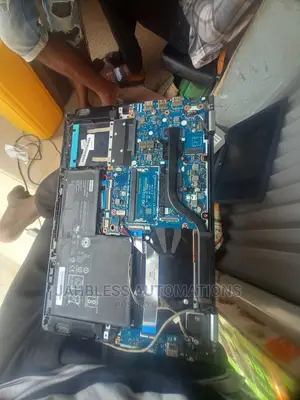Laptop Engineer