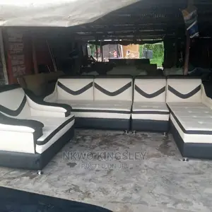 Luxury L-Shaped Living Room Leather Fabric Made Sofa Chair.