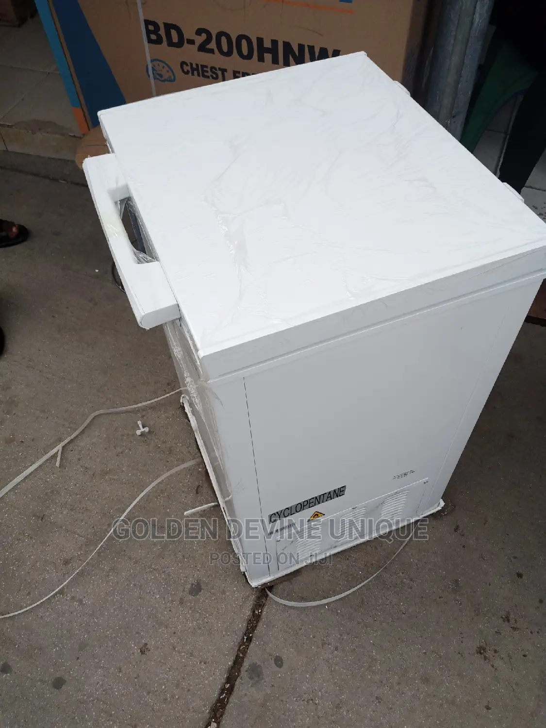 Midea Chest Freezer
