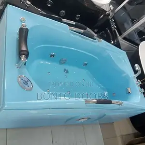 Blue Single Jacuzzi