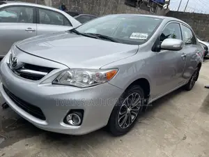 Toyota Corolla 2013 Silver