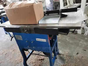 Table Saw Machine