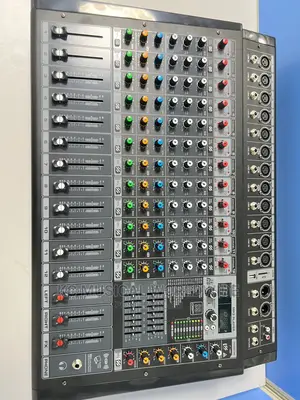 Yamaha/Dynamic Sound 12chanels Powered Mixer