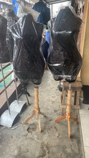 Size 12 Female Dressform Display Stand