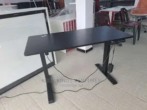 High Quality Electric Height Adjustable Table