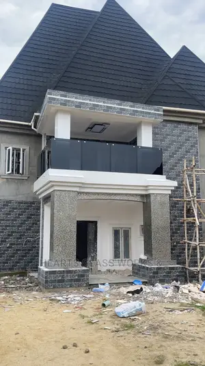 8mm Tempered Exterior Glass Railing System