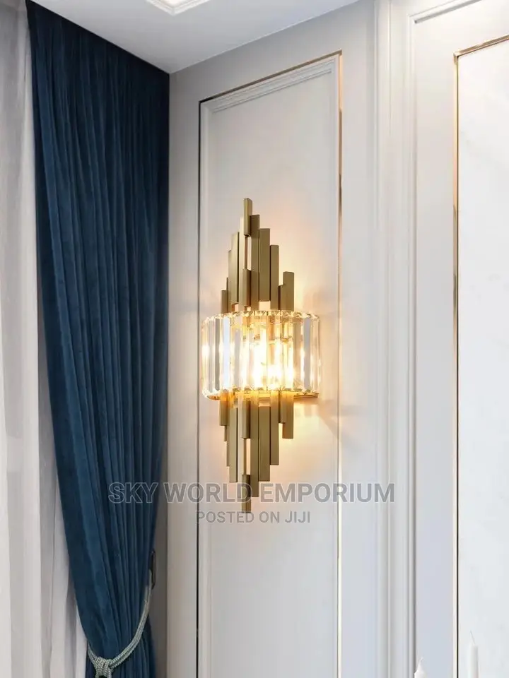 Luxury Wall Bracket for Sitting Room