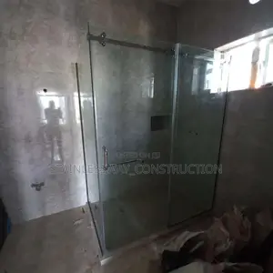 Shower Cubicle With Foreign Ruler