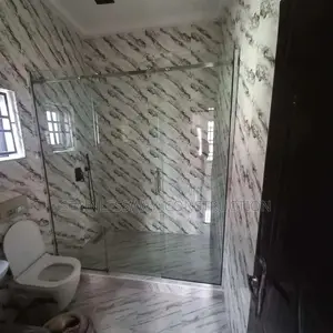 Sliding Shower Cubicle 02
