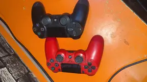 Original Playstation 4 Pad