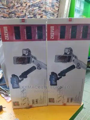 Zhiyun Smooth 4