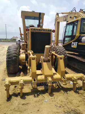 14g Grader With Ripper