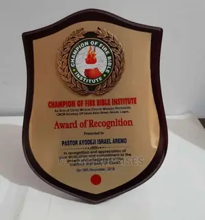 Wooden Award Plaque G70