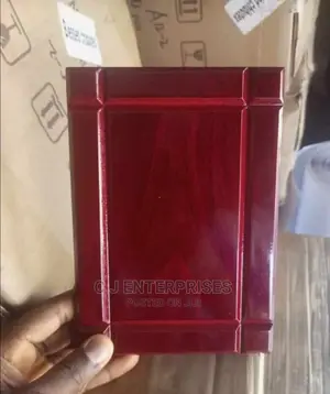 Wooden Award Plaque Z4