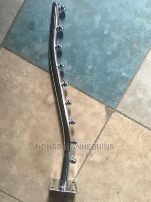 9 Pins Thick Wall Hangers
