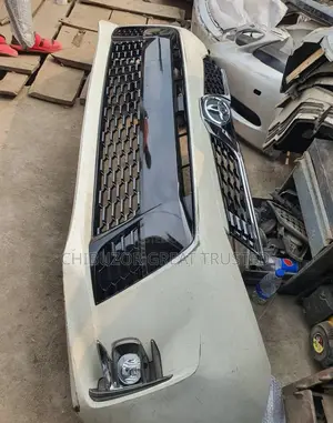Complete Front Bumper Sienna 2018