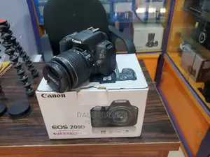 Canon EOS 200D DSLR Camera With 18-55mm Lens