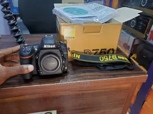 Nikon D750 DSLR Camera