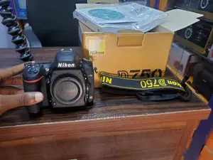 Nikon D750 DSLR Camera