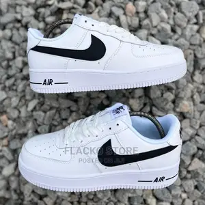 Original Nike Air Force 1 Low Royal Sneakers