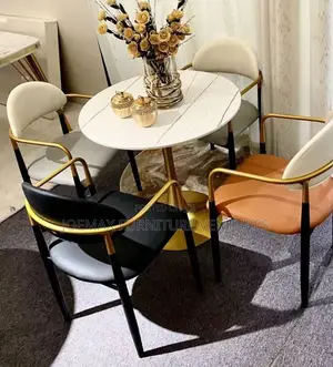 Round Table With 4 Chairs