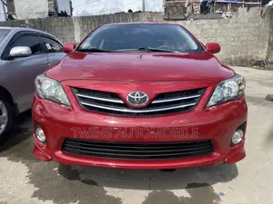 Toyota Corolla 2012 Red