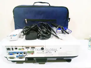 EPSON Projector (Eb - 2250U)