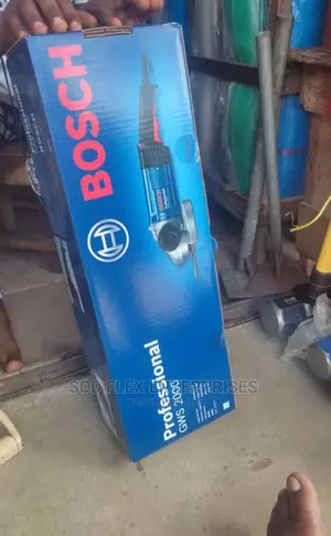 2000 Watt Bosch Grinder