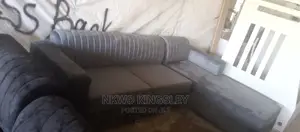 Quality L-Shaped Living Room Fabric Sofa Chair.