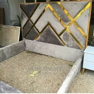 Quality 4.5 X 6ft High Back Rest Padded Bedframe.