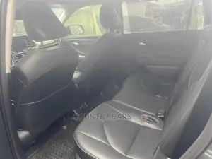Toyota Highlander XLE AWD 2020 Gray