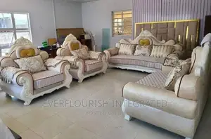 Royal Sofa Chair With Centre Table and 2 Side Stools