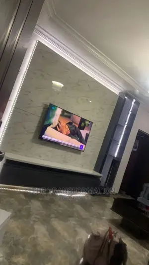 Luxury Console and Tv Stand