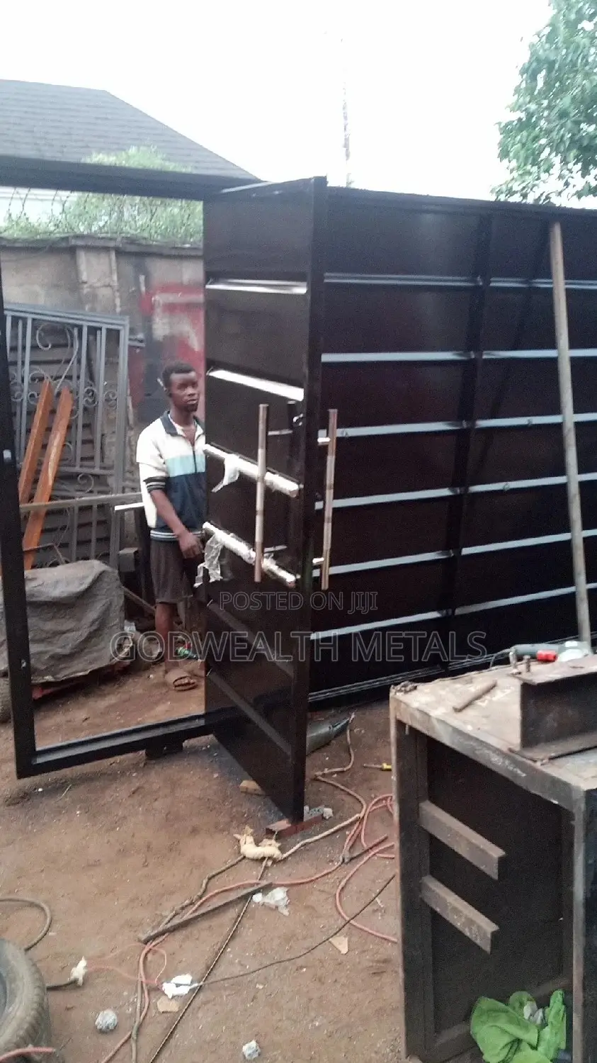 Sliding Gate