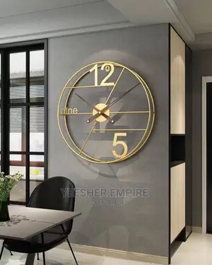 Gold Minimalist Luxury Clock