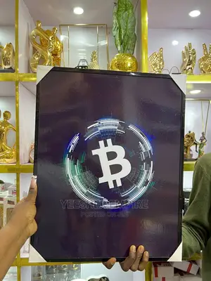 Glossy BTC Frame