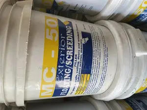 MC-50 Screeding Putty for Exterior Screeding