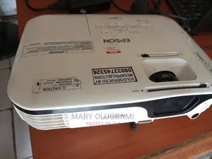 Sharp Projector for Your School